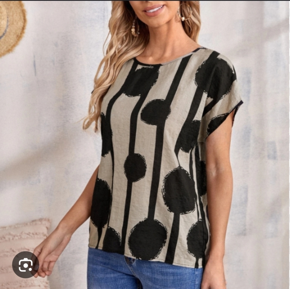 Blusa Emery Rose Beige y Negra – Estampado Geométrico de Círculos – NWT – Talla